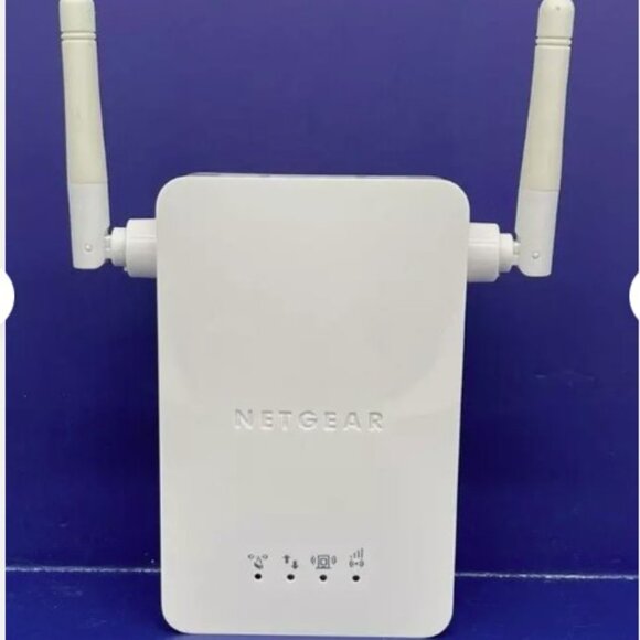NETGEAR Universal WiFi Range Extender - Picture 2 of 4